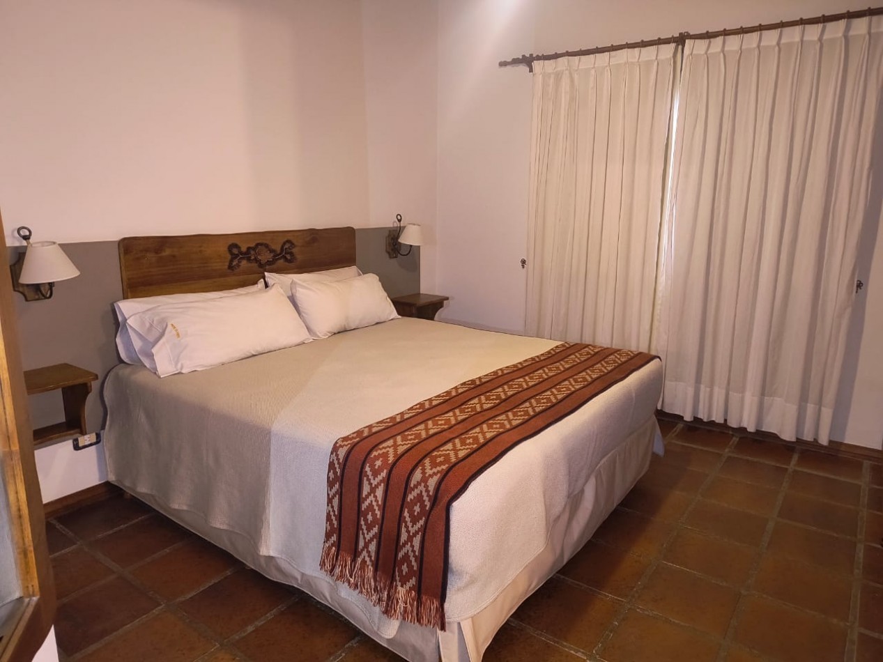 Casa Amoblada en Venta con Amenities y Rio - Santa Rosa de Calamuchita