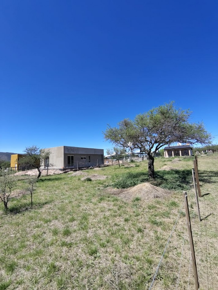 HERMOSO LOTE CERCADO EN SOLAR DE LOS REARTES