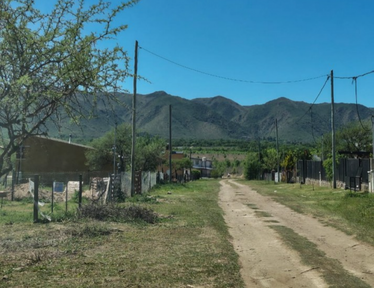 HERMOSO LOTE CERCADO EN SOLAR DE LOS REARTES