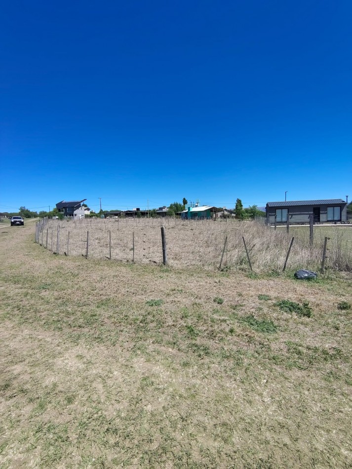 DOS LOTES EN SOLAR DE LOS REARTES