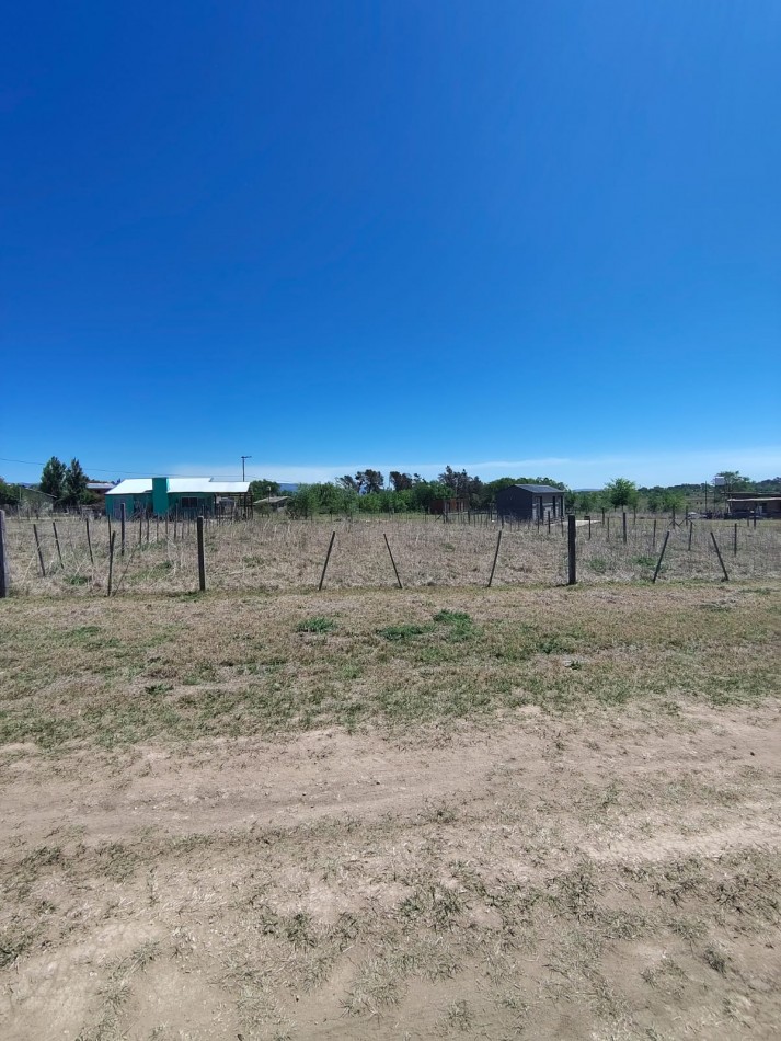 DOS LOTES EN SOLAR DE LOS REARTES