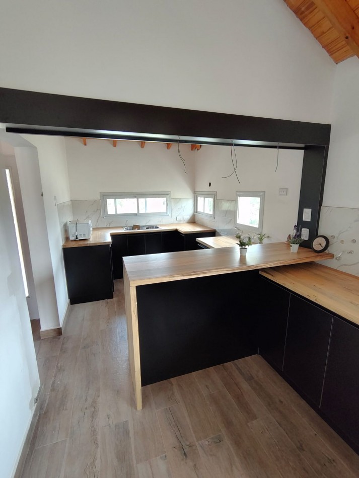 CASA + 1500mts DE TERRENO EN BARRIO BERTONE