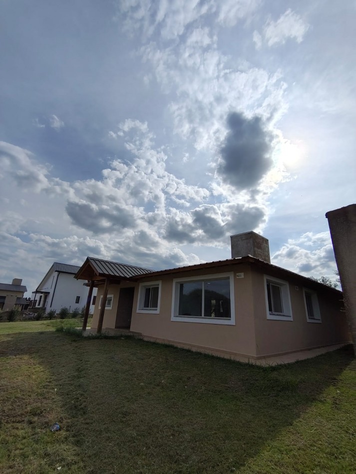 CASA + 1500mts DE TERRENO EN BARRIO BERTONE