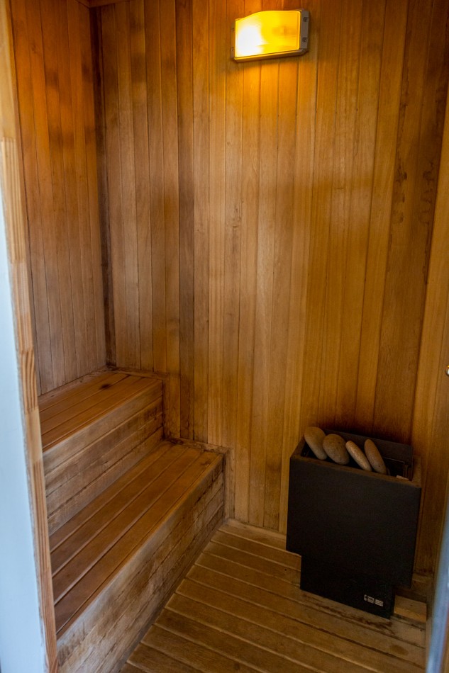 Excelente complejo de Suites para parejas sobre faldeo de las Sierras